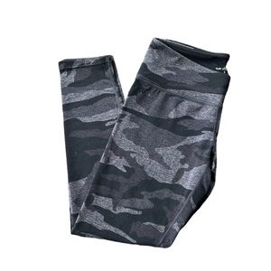 camo leggings